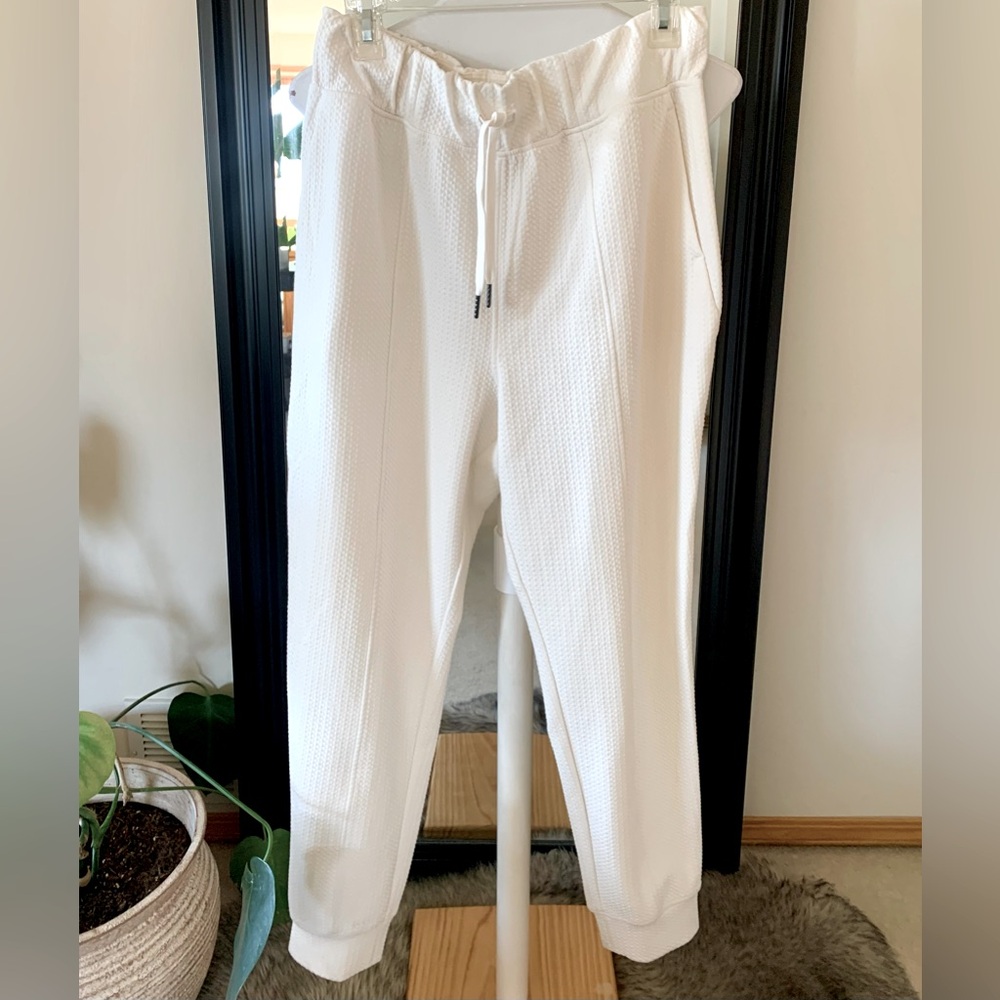 All In Motion Lightweight Ivory Joggers
